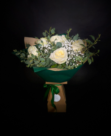 6 White Rose Bouquet